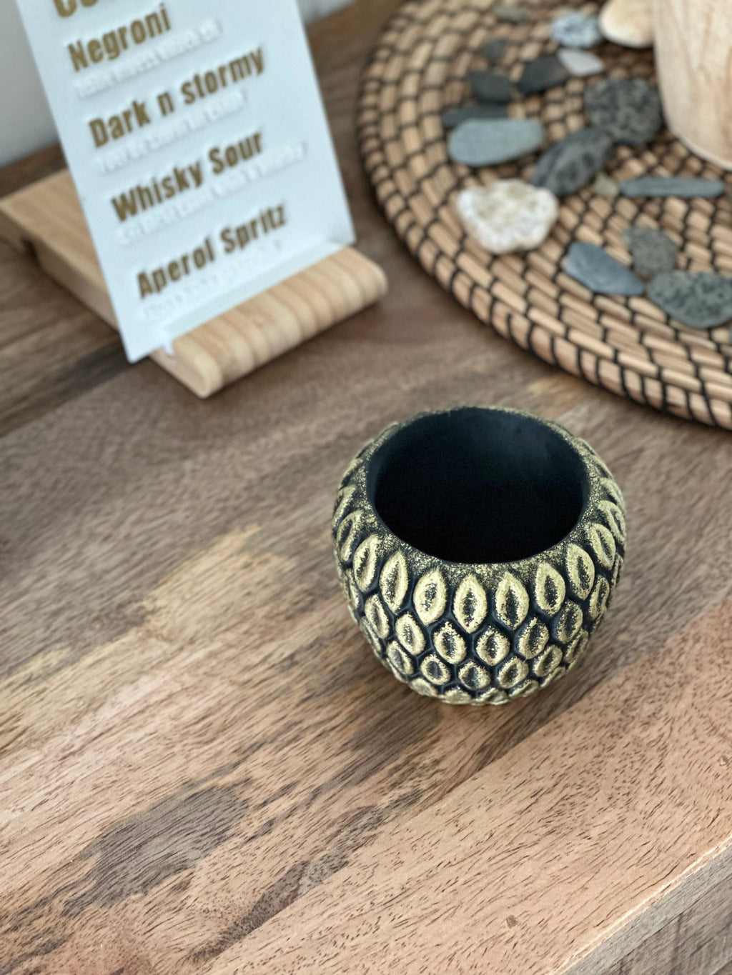 Elegant Leaf Vase With Gold Sustainable Decoration Perfect